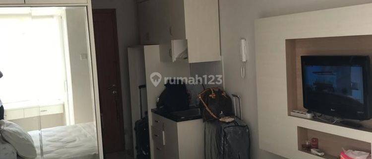 Apartemen Type Studio Dekat Area Komersial Cinere Raya  1