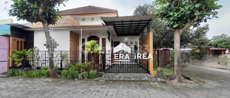 House for Sale in Solo Near Gondangrejo Toll Exit 1