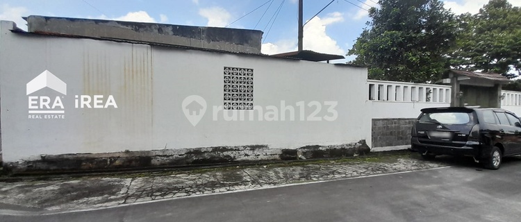 Solo House Near Taman Jaya Wijaya 1