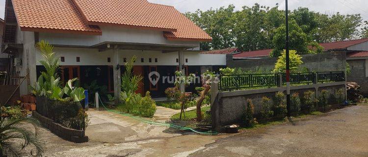 Rumah Besar Dan Luas Dekat Pasar Sentolo Baru 1