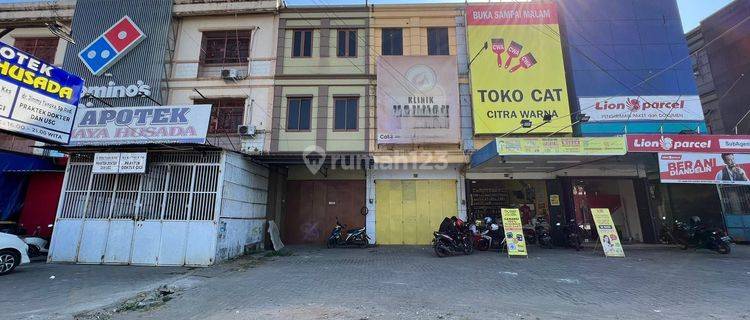 Ruko disewakan di poros jalan area gowa cocok untuk usaha 1