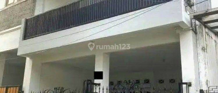 Rumah 2 Lantai Bagus SHM Dekat Al azhar Rawamangun, Jakarta Timur 1