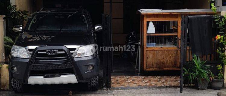 Rumah 2 lantai strategis di perumahan tityan asri bekasi utara 1