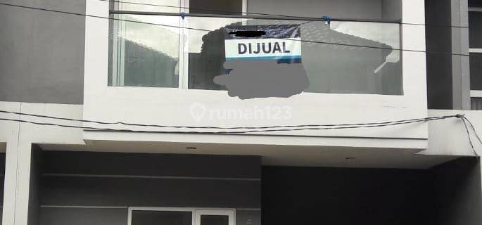 Rumah Baru 2 Lantai di Cluster Meruya Park Residence Jakarta Barat 1