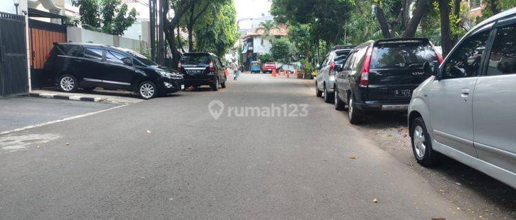 Rumah Tanjung Duren Selatan Cocok Untuk Usaha Kos  1