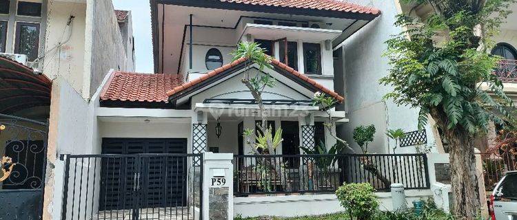 Rumah di Graha Family Surabaya 2 Lantai Bagus 1