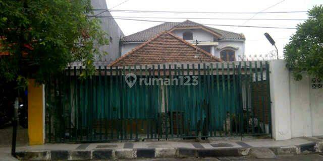RUMAH USAHA DI JL HOS COKROAMINOTO MOJOKERTO 1