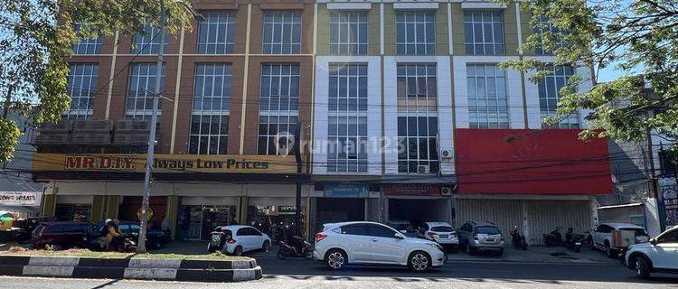 Dijual Cepat Ruko di Jalan Veteran Selatan 1