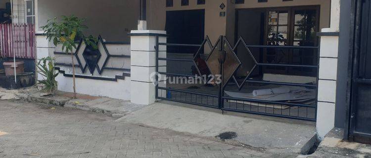 Rumah SHM di Puri Lidah Kulon Indah, dekat dengan wiyung, lingkungan bagus, kontur perbukitan bebas banjir 1