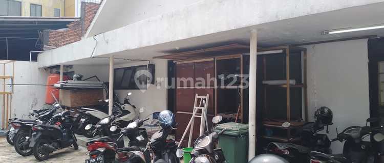 Old House in Kebon Kacang Tanah Abang 1