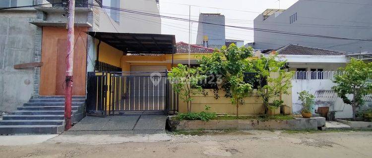 Rumah Green Ville 5+1 Kamar 225 M2 9x25 Timur Laut 1