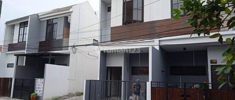 Rumah 2 Lantai Shm Wonorejo Medokan Surabaya 1