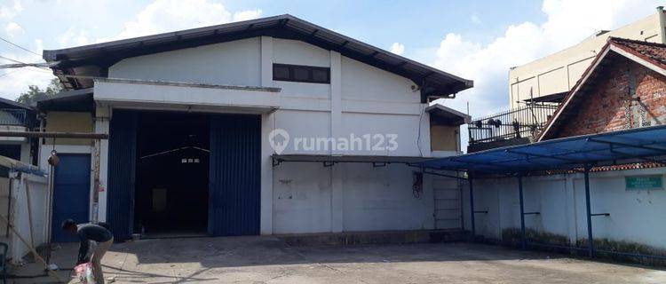 Disewakan Gudang Jumbo Siap Pakai di Jalan Letjen Harun Sohar Palembang 1