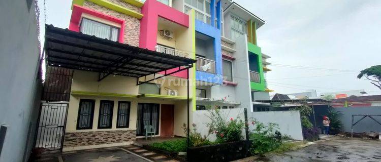 Disewakan Townhouse Full Furnished di Jalan Anggar Dekat Palembang Square Mall 1