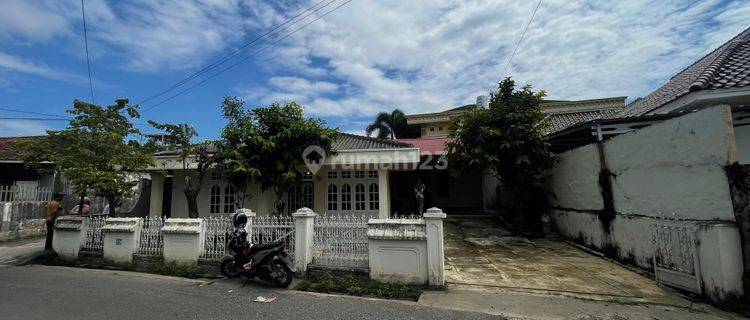 Disewakan Rumah Jalan Seroja Dekat Kampus Tridinanti Palembang 1