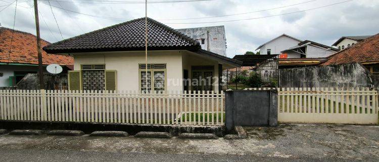 Dijual Rumah Jalan Letnan Hadin Sudirman Palembang 1