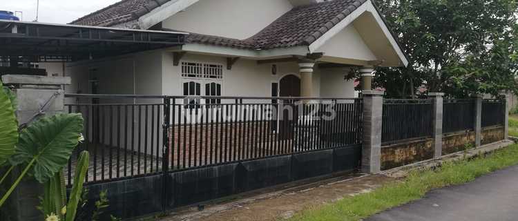 Dijual Rumah Hook Jalan Bungur Pusat Kota Metro Lampung 1