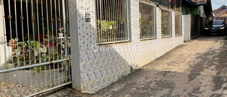 Dijual Rumah Siap Huni Jalan Putri Kembang Dadar Ilir Barat I Palembang 1