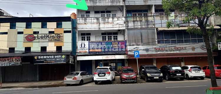FOR RENT SHOPHOUSE ON LETKOL ISKANDAR STREET NEAR IP MALL PALEMBANG 1