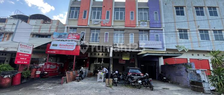 FOR SALE 3-STORY SHOPHOUSE ON AMPIBI STREET, SEKIP, PALEMBANG 1