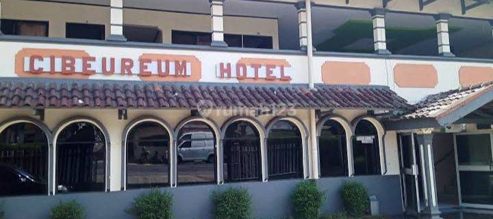 Dijual Hotel Strategis Jalan Utama Puncak Cisarua Bogor 1