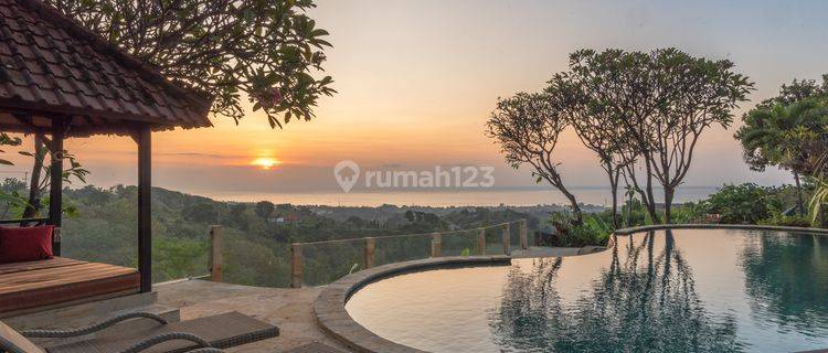 H11 Dijual Villa Hillside Dengan View Laut di Lovina, Bali Utara 1