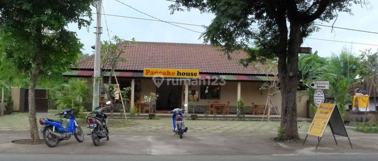 C14 House and Restaurant for Sale in Pemuteran, North Bali 1