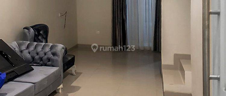 Rumah Fully Furnished di Opi Raya, Banyuasin, Shm, 2 Lantai Bagus 1