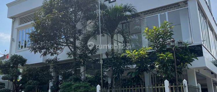 Rumah Mewah Luxury 3 Lantai Kawasan Elite Premium Magelang Kota 1