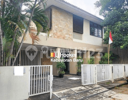 For Rent Tropical House In Patra Kuningan, Gatot Subroto, South Jakarta 1