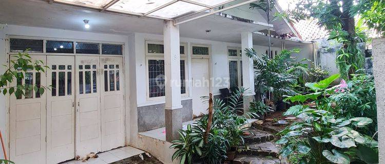 Rumah Lama M U R A H Area Hijau Komplek Dempo Kebayoran Baru 1