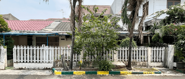 Murah Rumah Classic Hitung Tanah Puri Indah 1