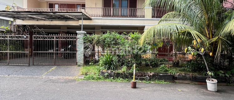 MODERN CLASSIC HOUSE PRIME LOCATION SENOPATI SCBD AREA 1