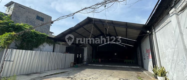 Gudang Strategis Pinggir Jalan Raya Daerah Kedungmundu-11209 1