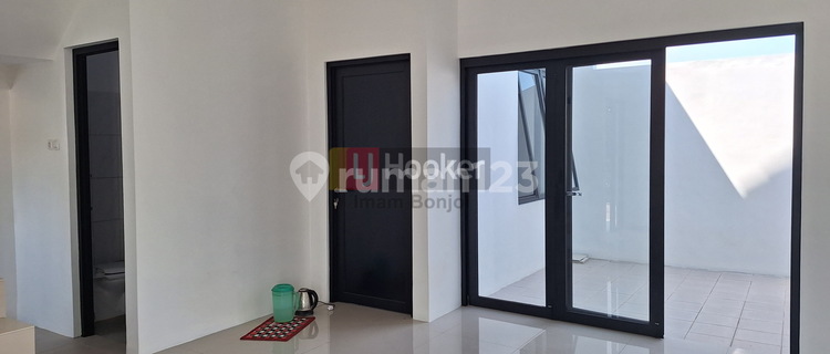 Rumah Siap Huni, Cantik dan Nyaman Mangunharjo Hills Tembalang  – 8975 1