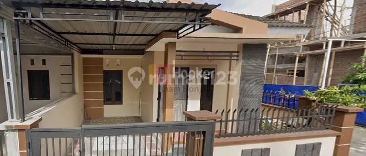 Rumah cantik hook siap pakai dekat arteri soekarno hatta semarang timur 9067 1