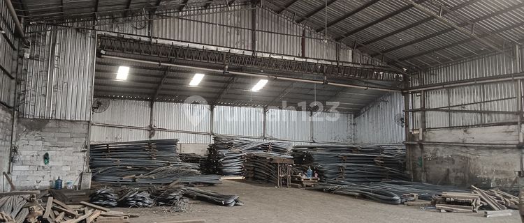 Gudang Strategis, Siap Pakai Jl.Woltermonginsidi Semarang Timur – 10649 1