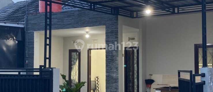 A comfortable and ready-to-occupy house in East Semarang area - 10963 1