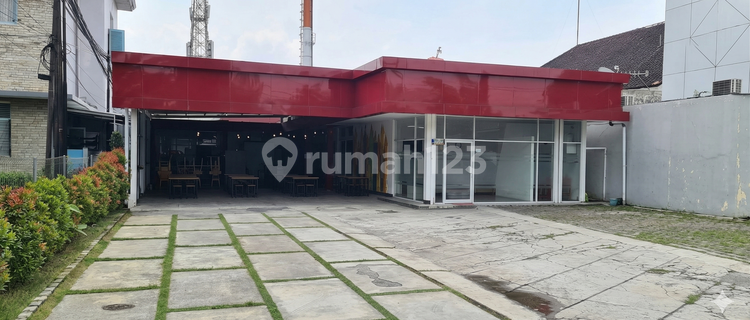 Rumah Strategis, Siap Huni Daerah Semarang Selatan - 11303 1