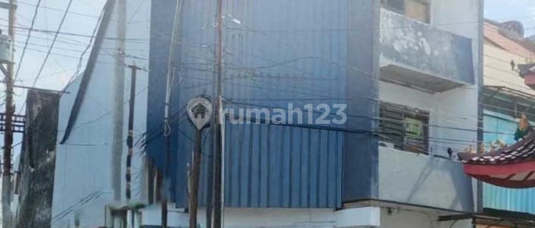 Strategic Shop House, Suitable for Business in Kranggan Area, Semarang - 11259 1