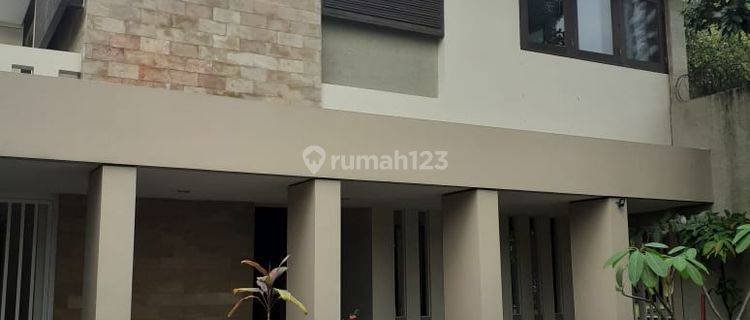 Disewa rumah area kuningan 1