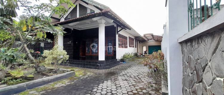 Rumah 2 Lantai Bagus Sekali Unfurnished SHM di Ngemplak, Wedomartani	
Jogja Utara	
, Sleman 1