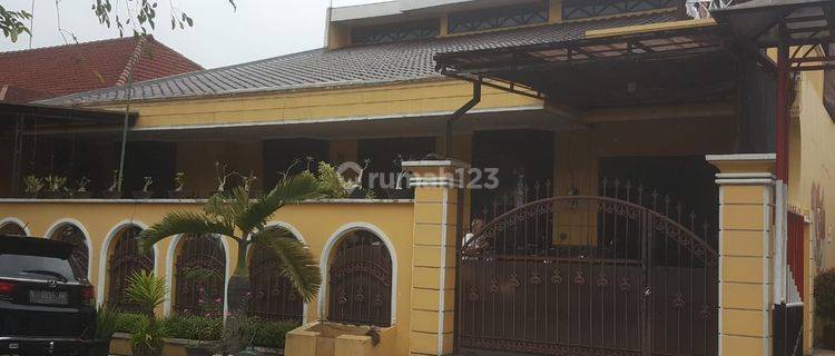 Rumah mewah strategis di Sawojajar Malang 1