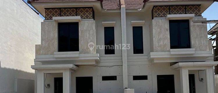 Hunian mewah di green Habibi Residence Kepanjen Malang  1