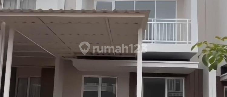 Luxury 2-Story Ready-to-Occupy House in West Semarang 1
