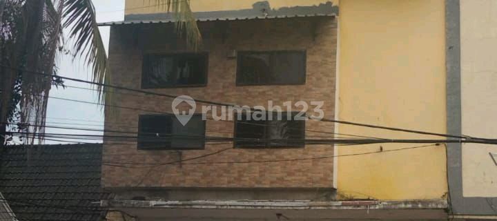 For Rent 3-Story Shop House on Andi Malombassang St, Gowa, Makassar 1