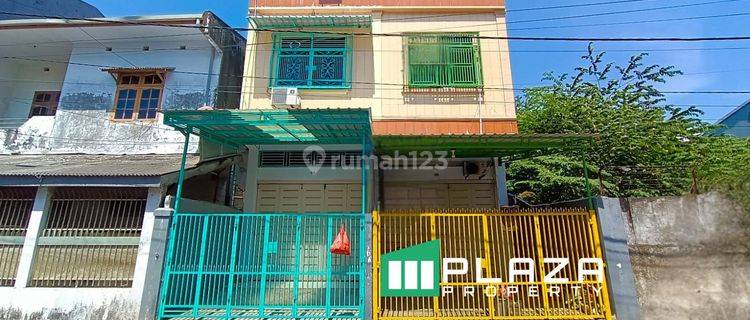 Dijual Ruko 3 Lantai Bekas Kost 11 Kamar Jl. Gunung Salahutu Makassar 1