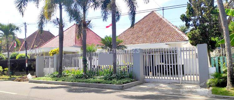 RUMAH HERITAGE JALAN GUNUNG-GUNUNG MALANG,TERAWAT,DEKAT IJEN BOULEVARD DAN JALAN KAWI 1