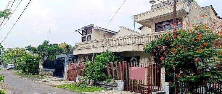 RUMAH NYAMAN BUAH BUAHAN (LANGSEP) MALANG DEKAT SEKOLAH SMAK.SANTA MARIA DAN KAMPUS UNMER  1