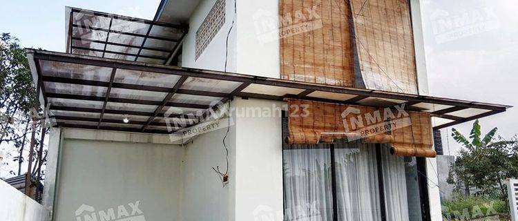 RUMAH VILLA BAGUS,BUMIAJI BATU,DIKELILINGI KEBUN BUNGA,DEKAT HOTEL.PURNAMA 1